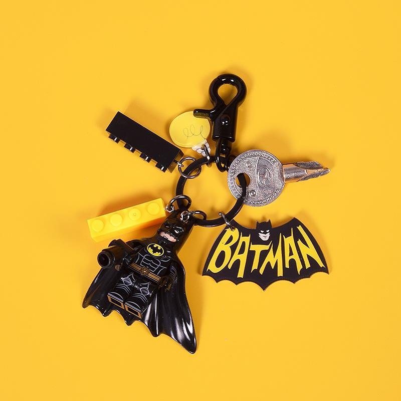 Car Accessories For Boys - HEROCROSS Pendentif figurine Batman Anime, porte-clés